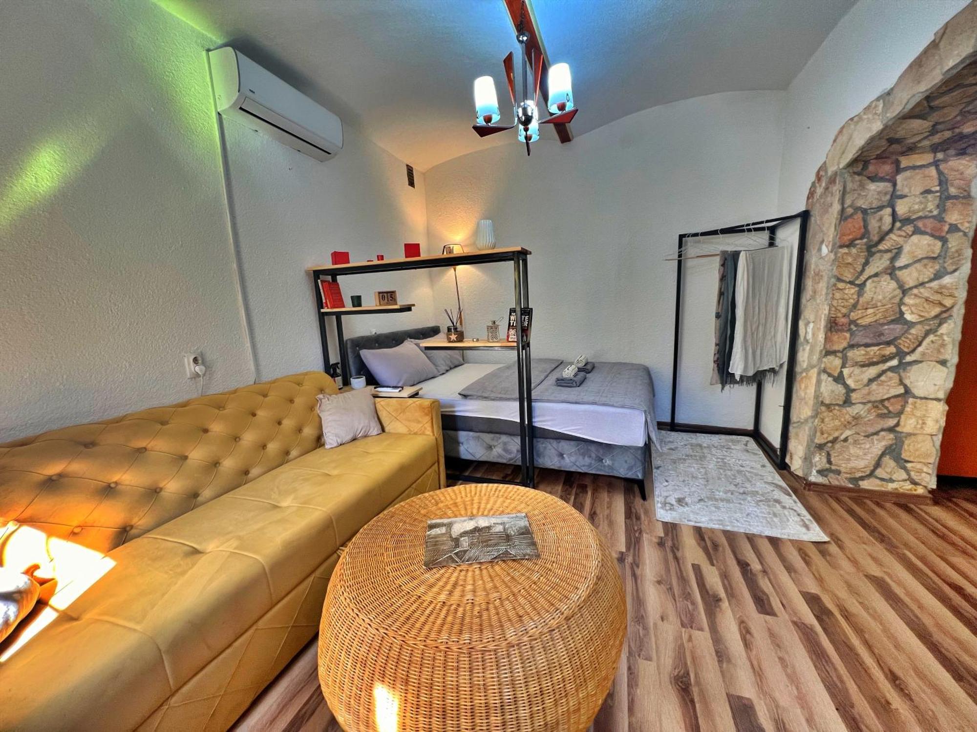 Chic Old Town Studio With Patio SJJ Extérieur photo