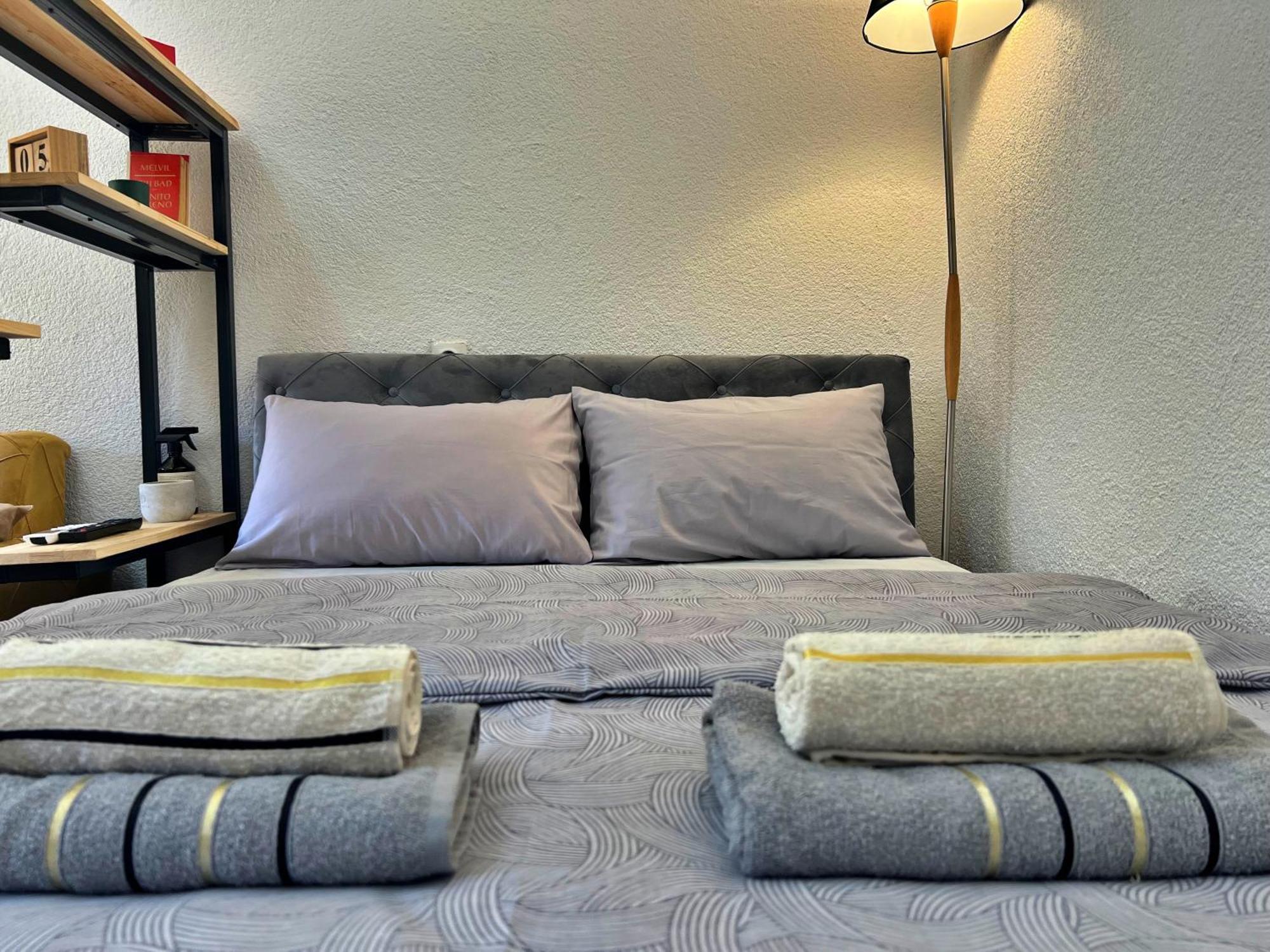 Chic Old Town Studio With Patio SJJ Extérieur photo