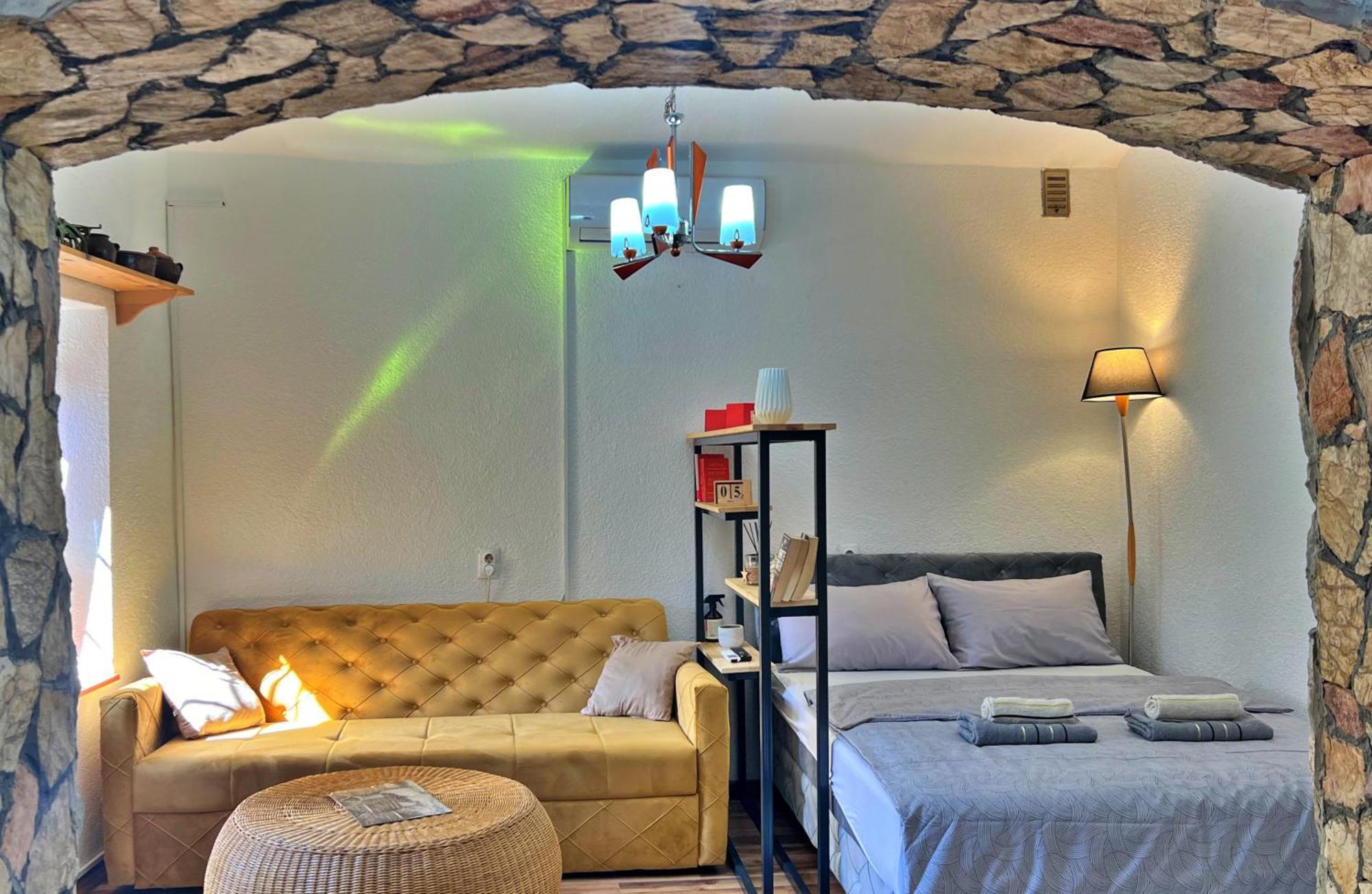 Chic Old Town Studio With Patio SJJ Extérieur photo
